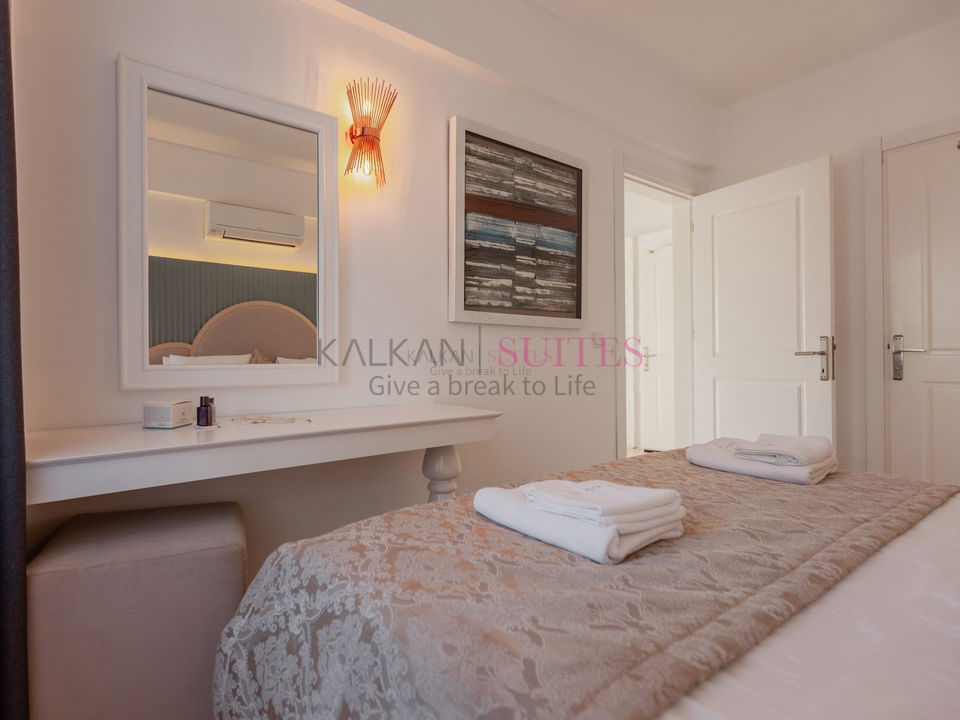 Suite 201 